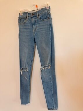 Women's Mile High Super Skinny Distressed Jeans